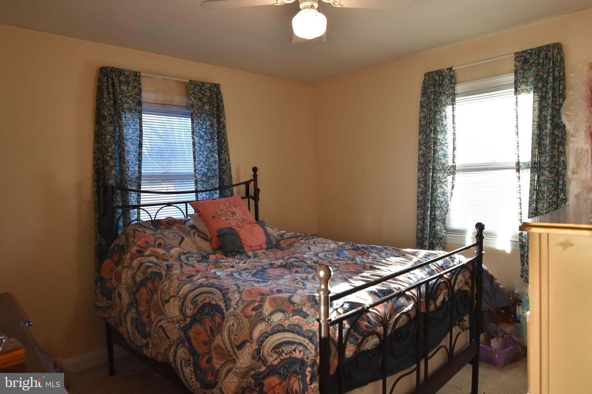 OAKLAND TERRACE - Residential