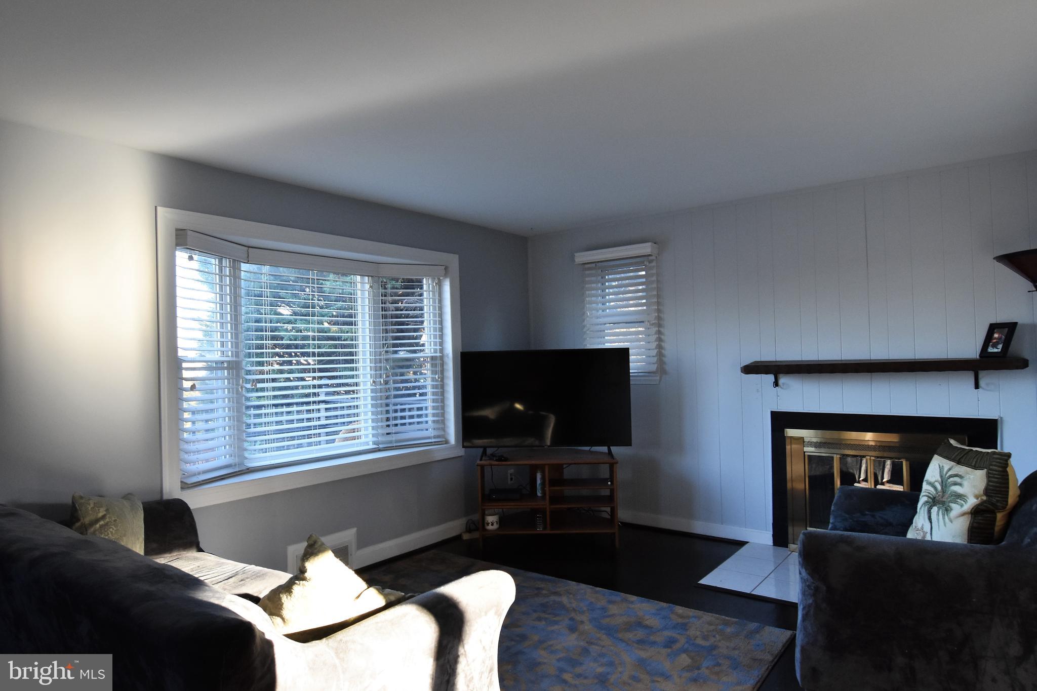 OAKLAND TERRACE - Residential