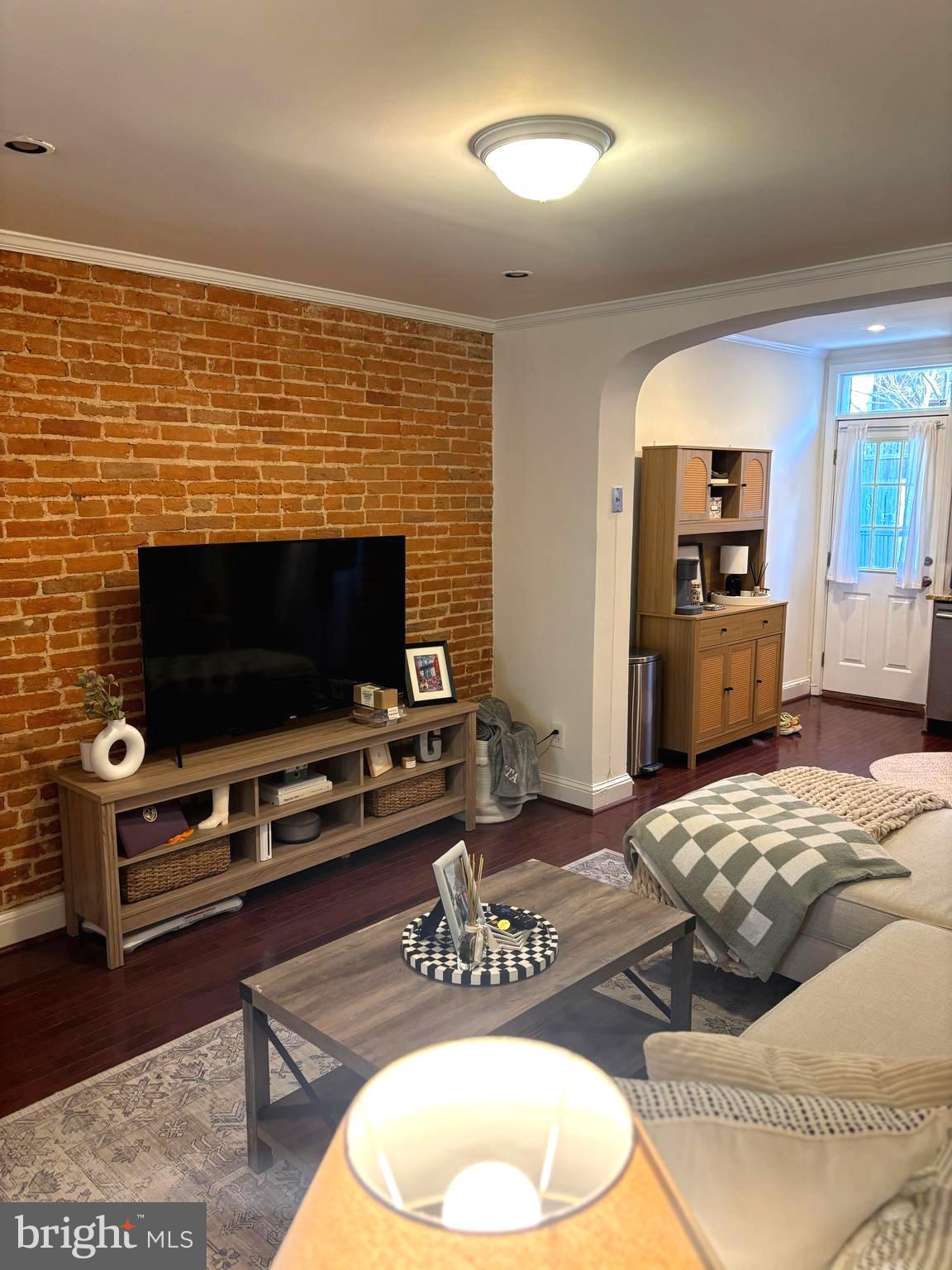 BUTCHERS HILL - Residential Lease