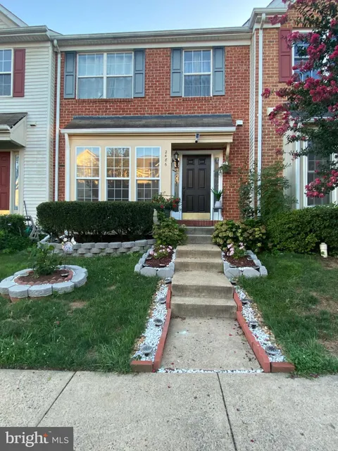 2486 Wheat Meadow Circle, Herndon, VA MLS: VAFX2287156