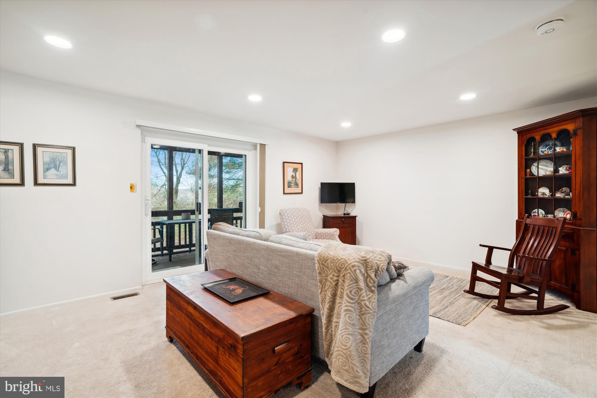 SPRING BREEZE - Residential