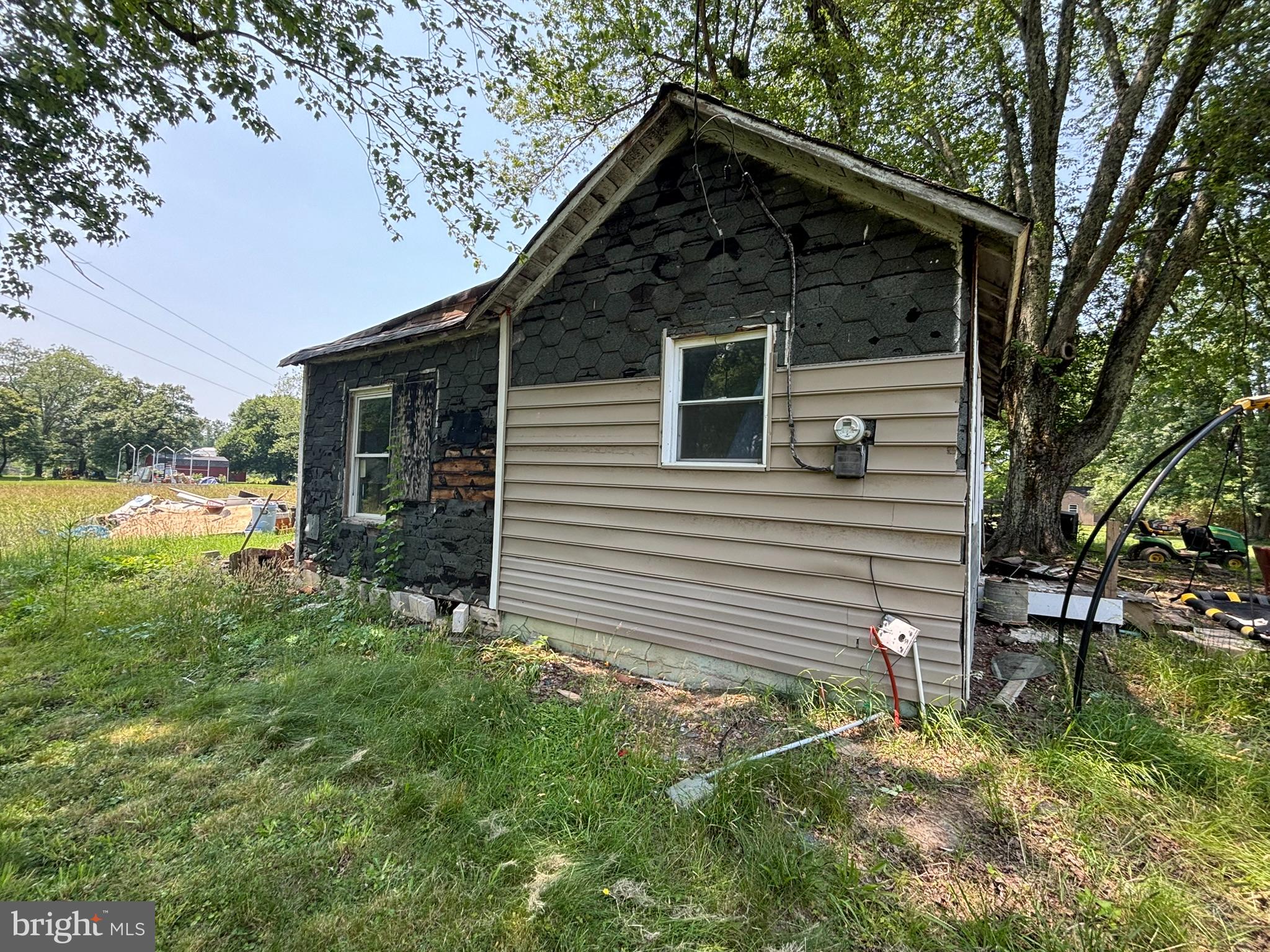 8720 BROCK ROAD