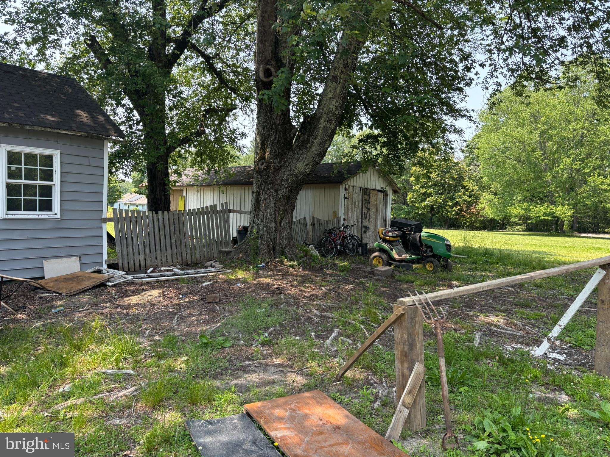8720 BROCK ROAD