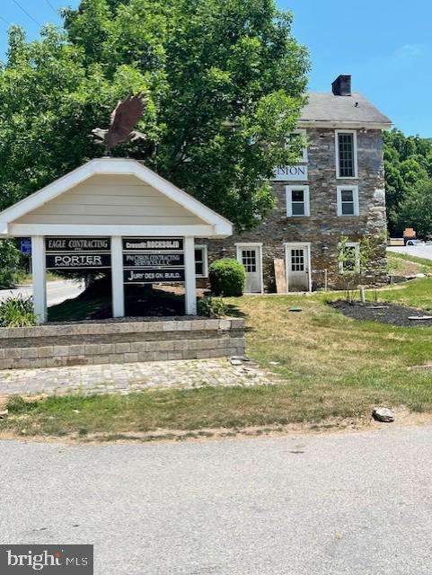 NONE AVAILABLE - Commercial Lease