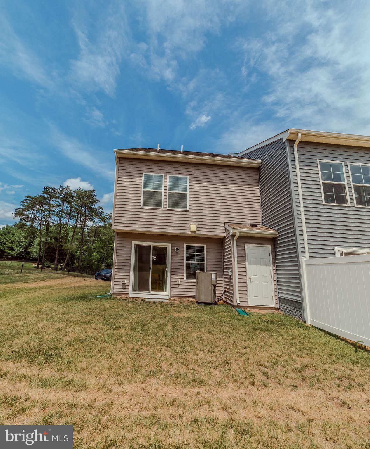 WHISPERING PINES - Residential