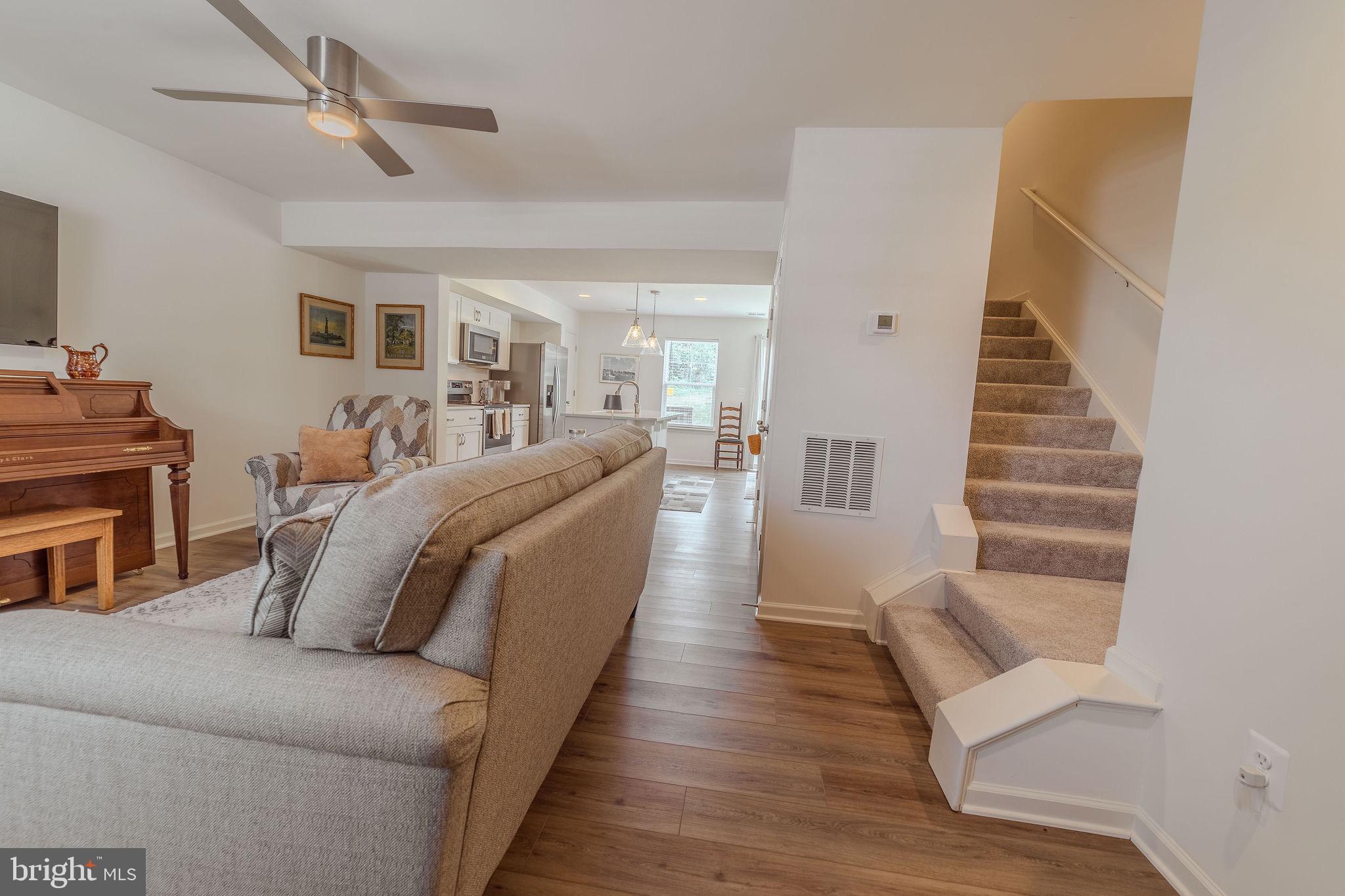 WHISPERING PINES - Residential