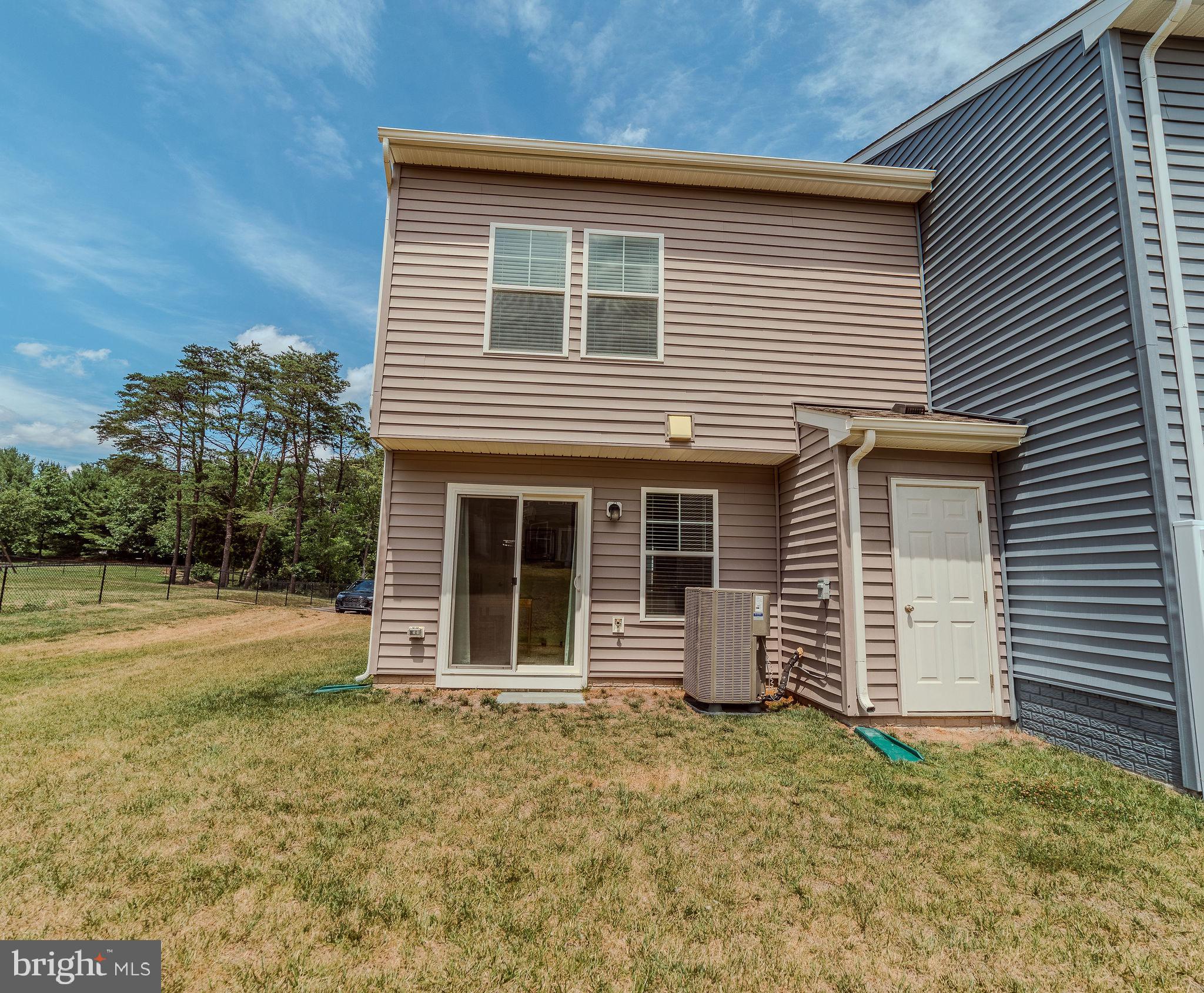 WHISPERING PINES - Residential