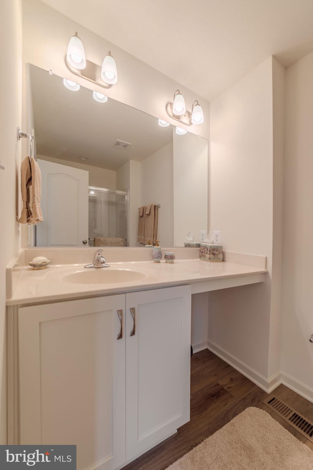 WHISPERING PINES - Residential