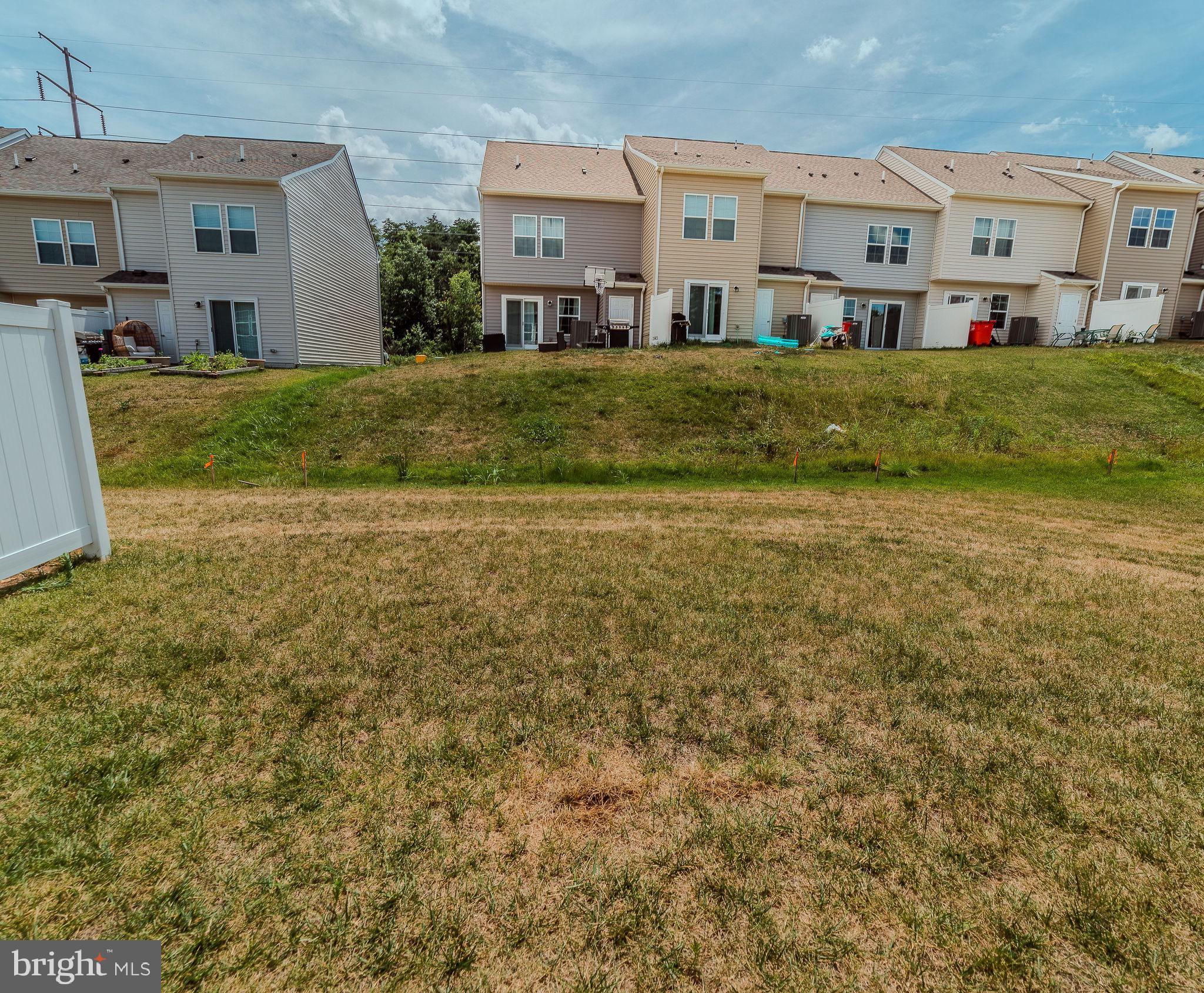 WHISPERING PINES - Residential