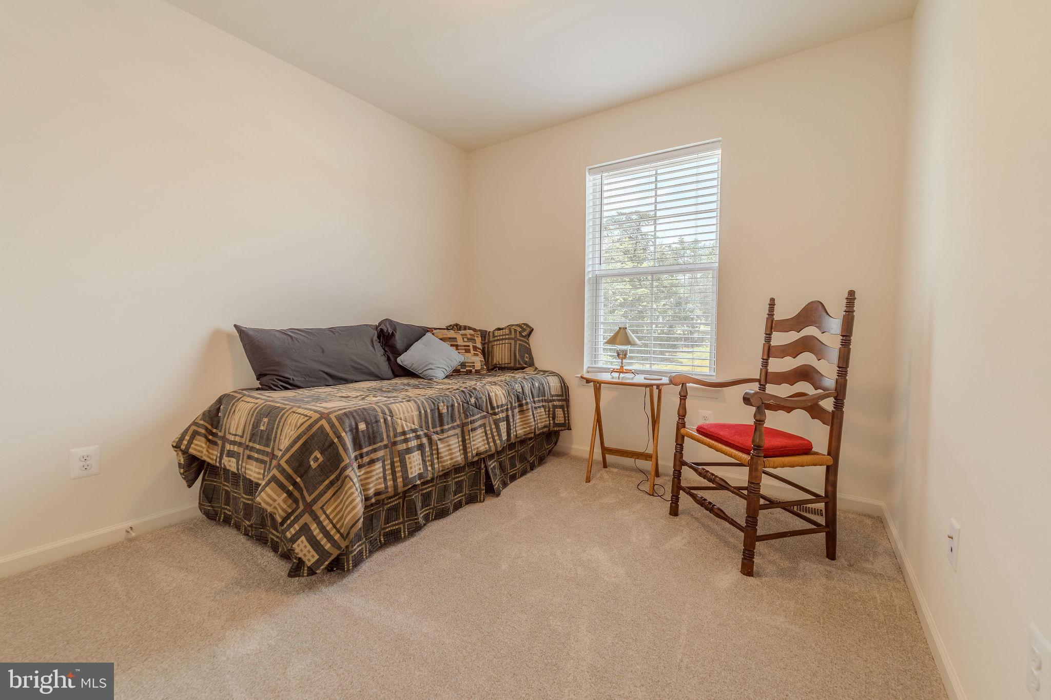 WHISPERING PINES - Residential