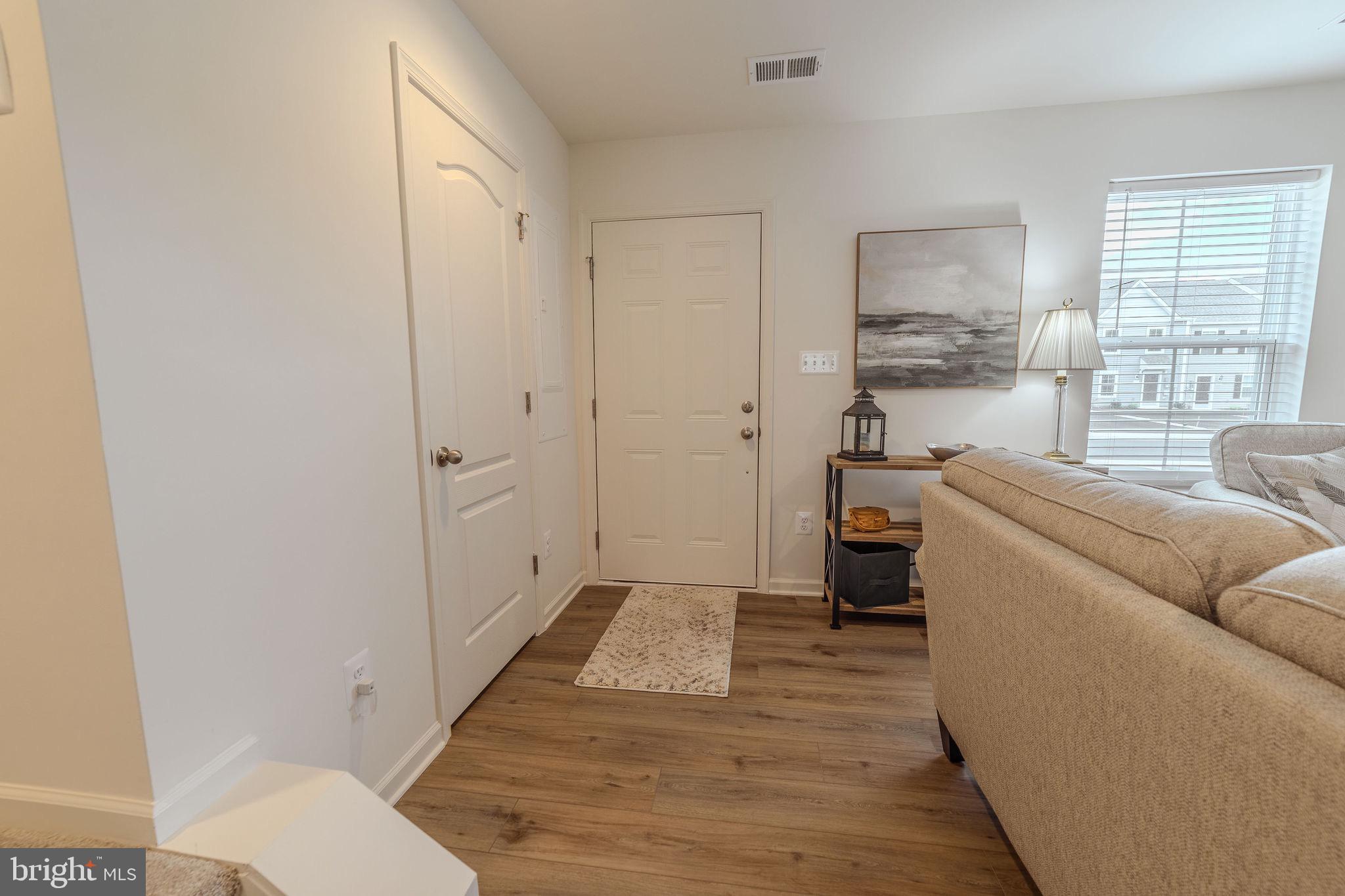 WHISPERING PINES - Residential