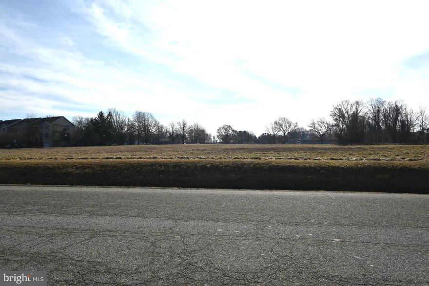 Rare offering - 2.7 acres with C-1 Zoning ready to build on. Prime corner commercial lot with many possibilities. Check with the Town as to potential uses  - store, hotel, gas station - and public water/sewer hookup.  Motivated Sellers have priced to sell.