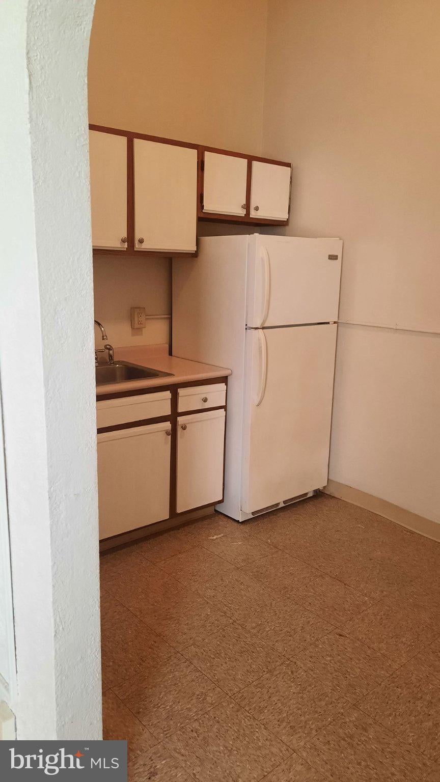12 S FILBERT STREET A4