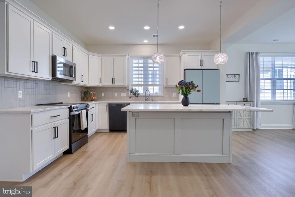 Photo of 211 Bellaride Lane, MILLERSVILLE, PA 17551 (MLS # PALA2084378)