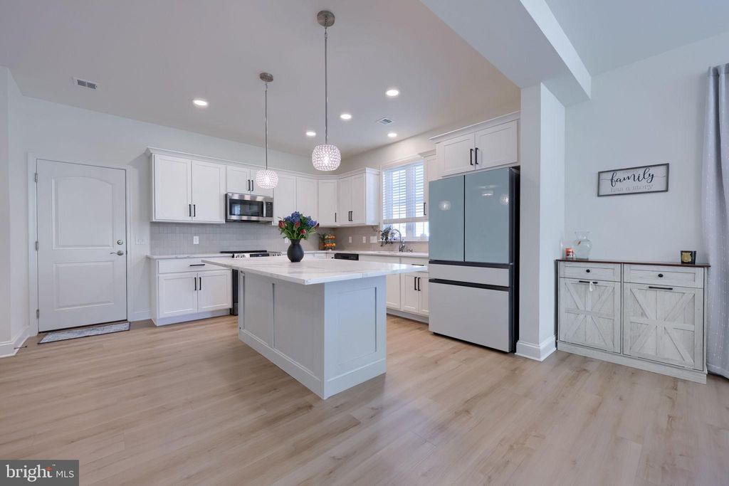 Photo of 211 Bellaride Lane, MILLERSVILLE, PA 17551 (MLS # PALA2084378)