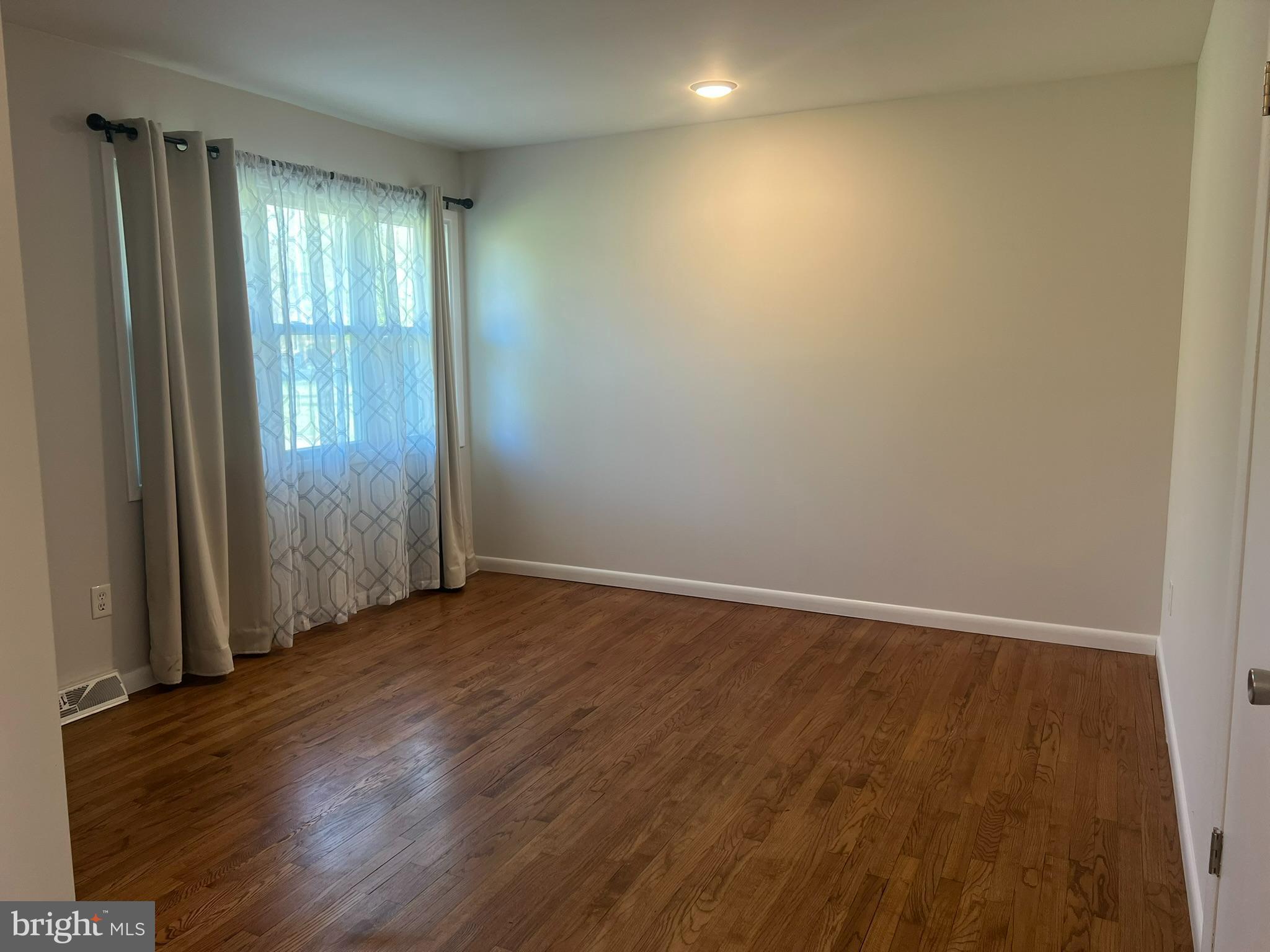 22595 OLD ROLLING ROAD