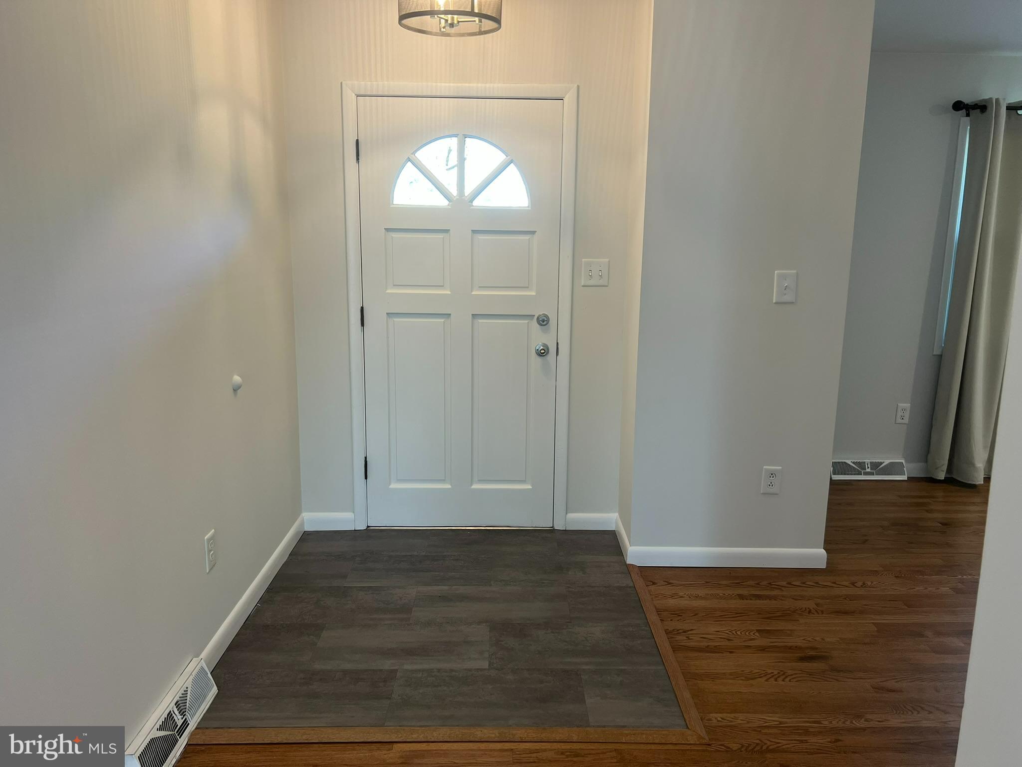 22595 OLD ROLLING ROAD