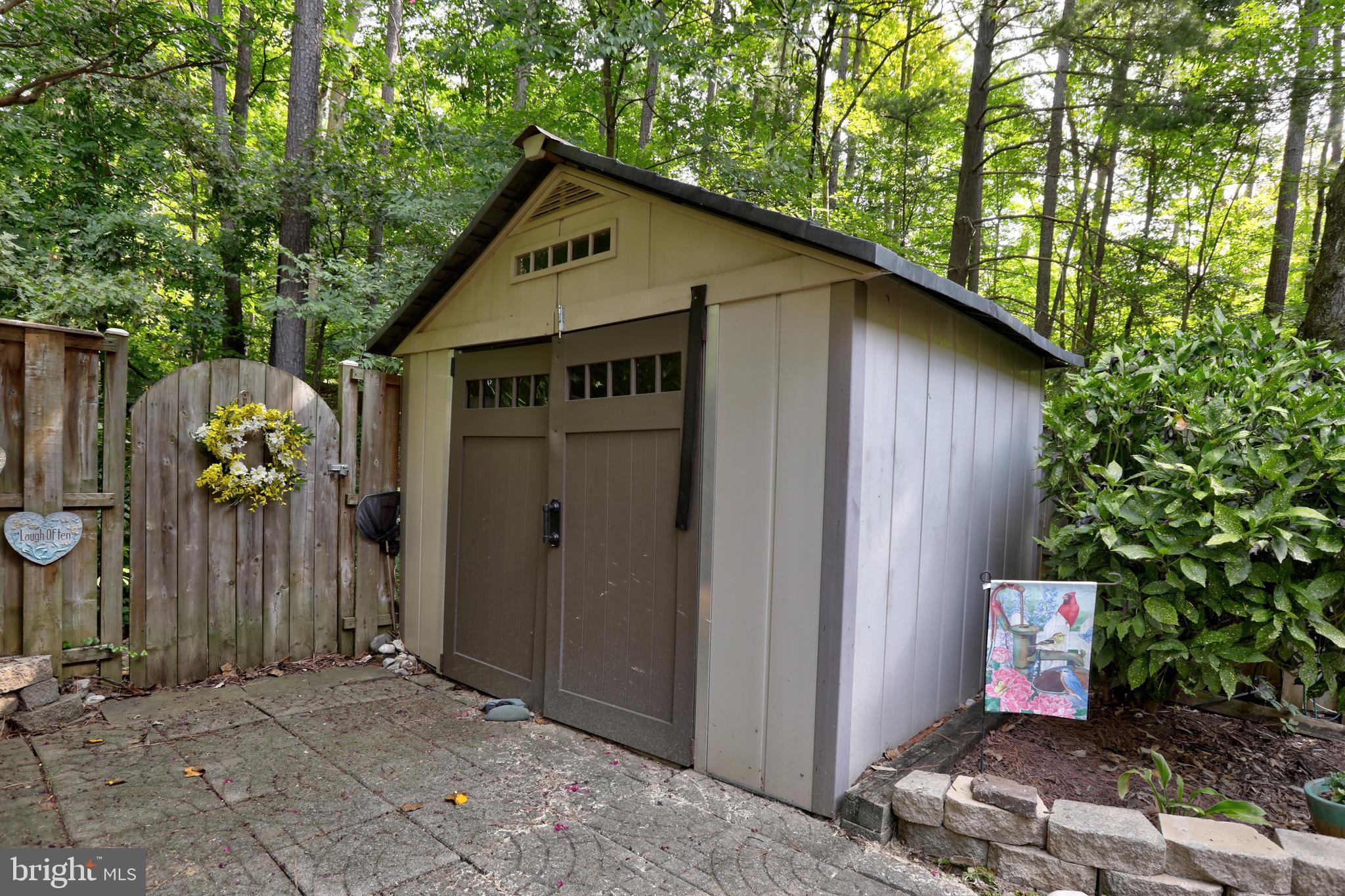 NEWINGTON STATION - Residential