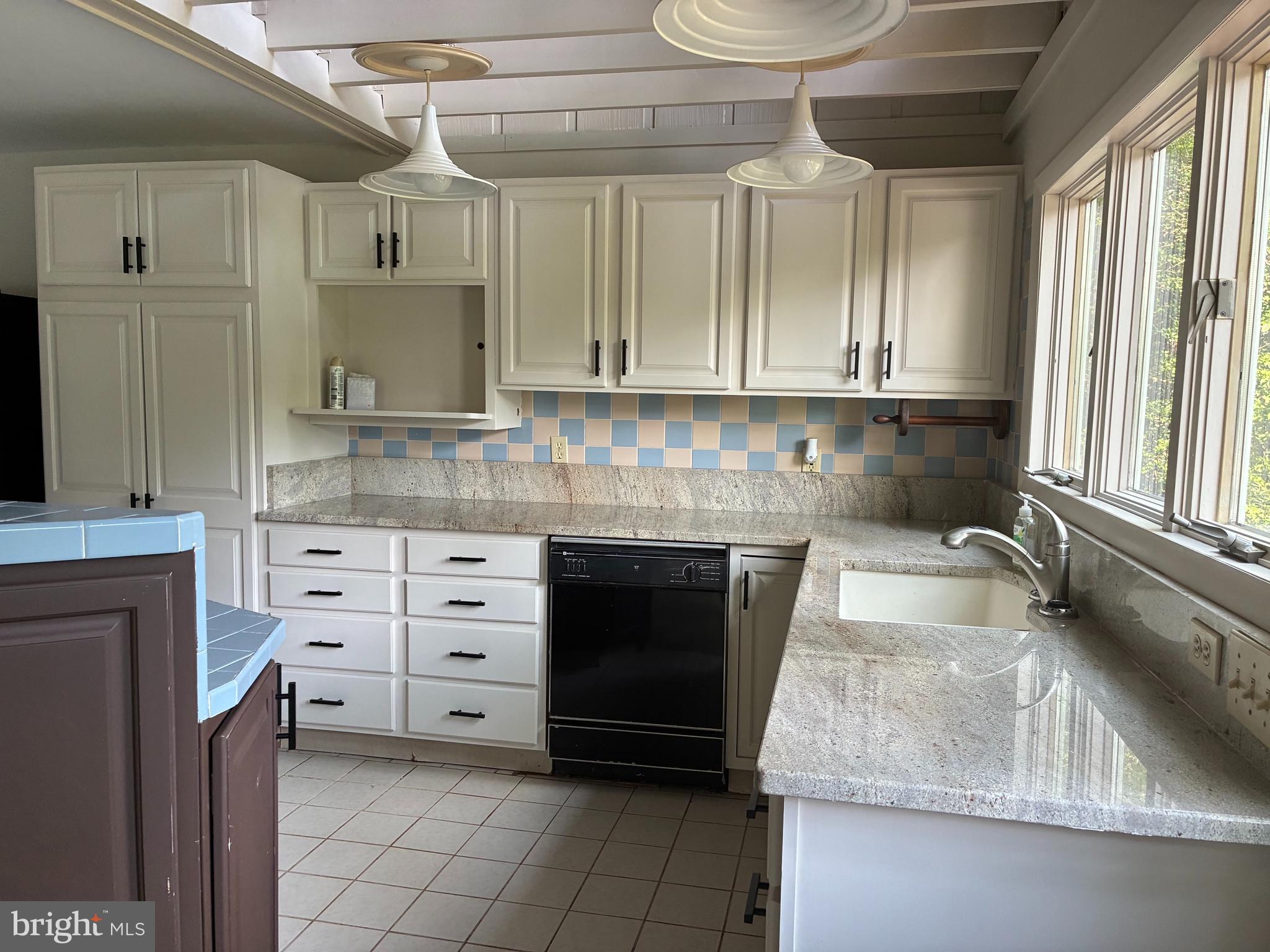 44908 HICKORY LANDING WAY