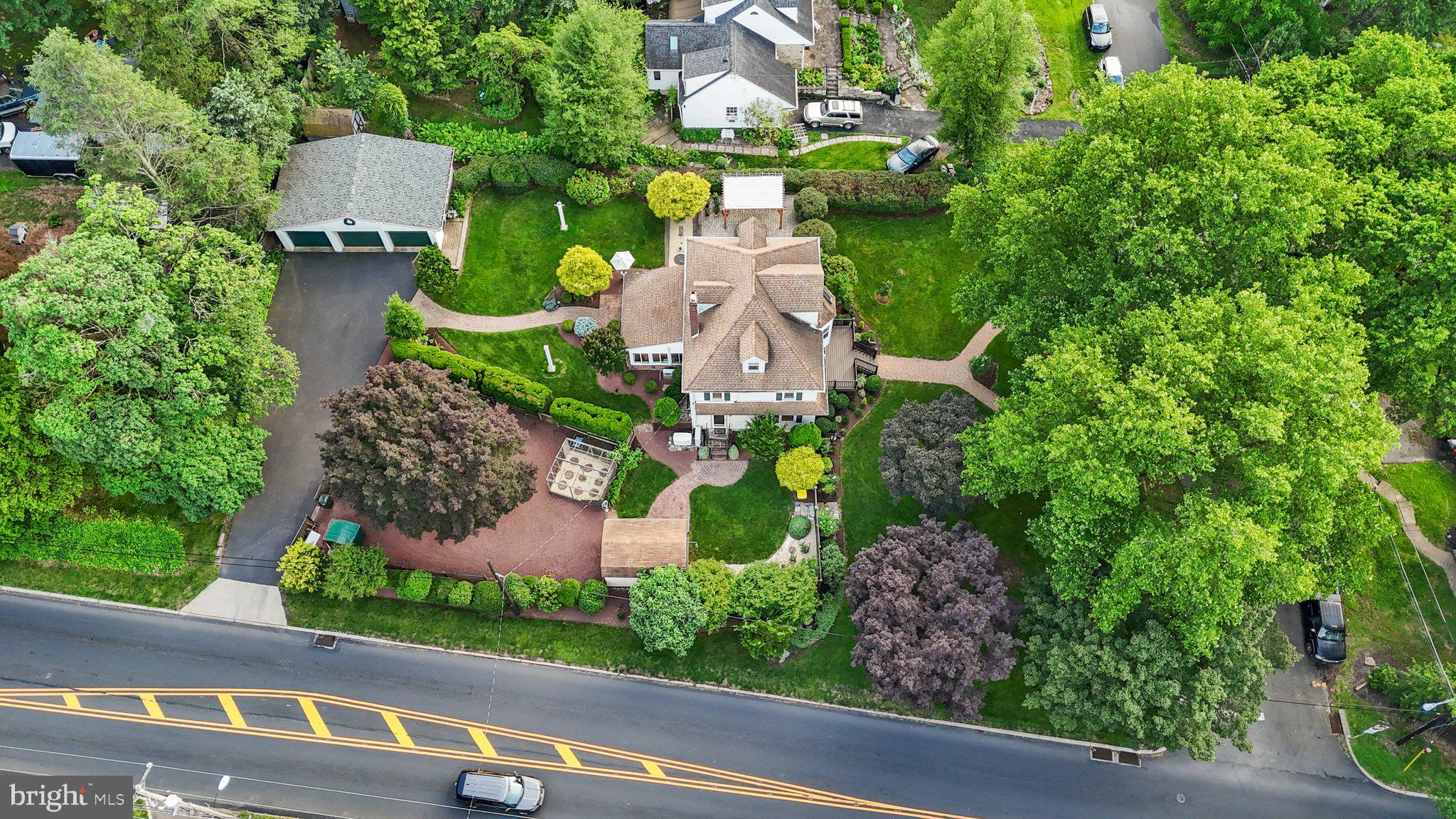 LANGHORNE CREST - Residential