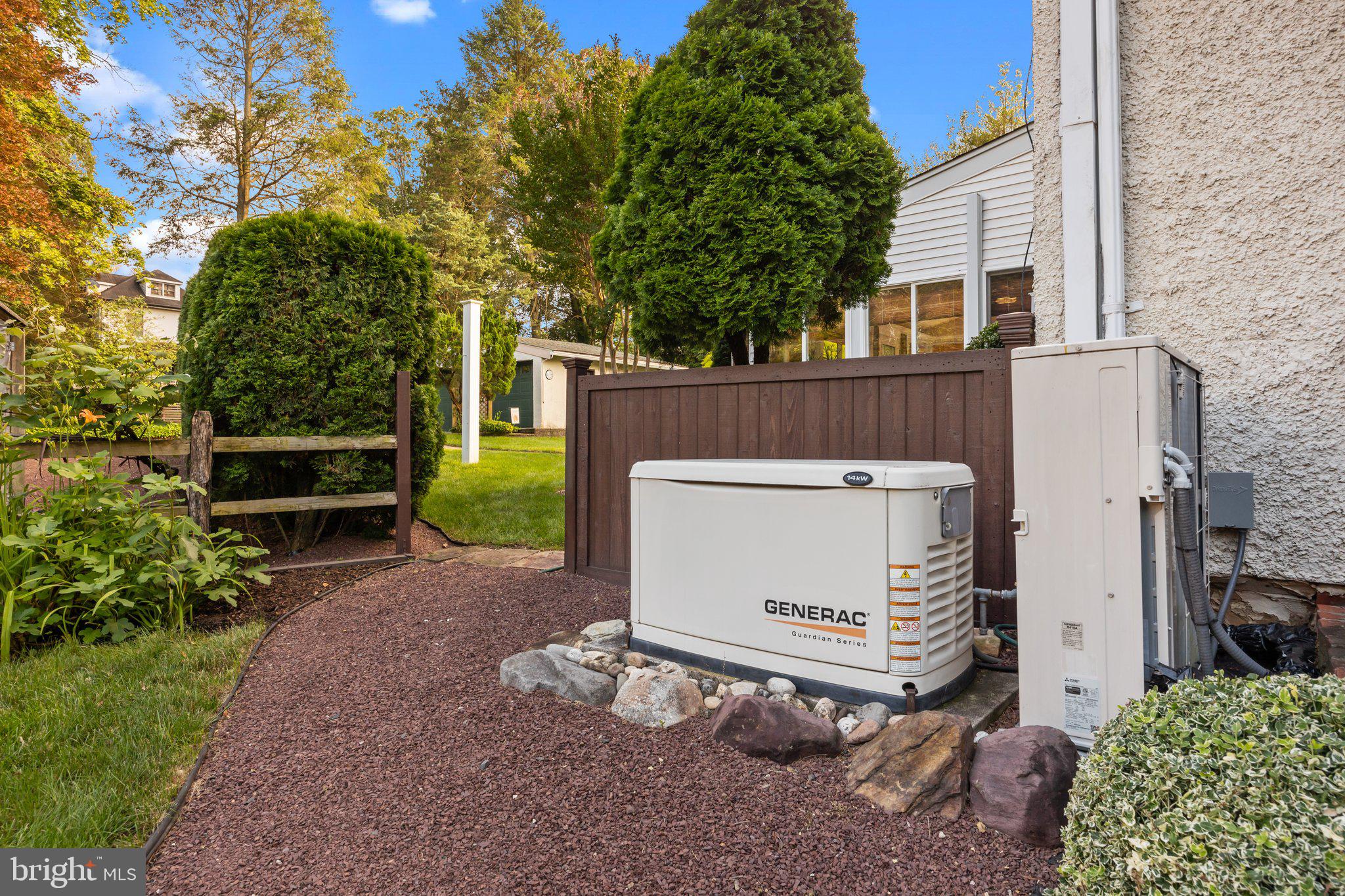 LANGHORNE CREST - Residential