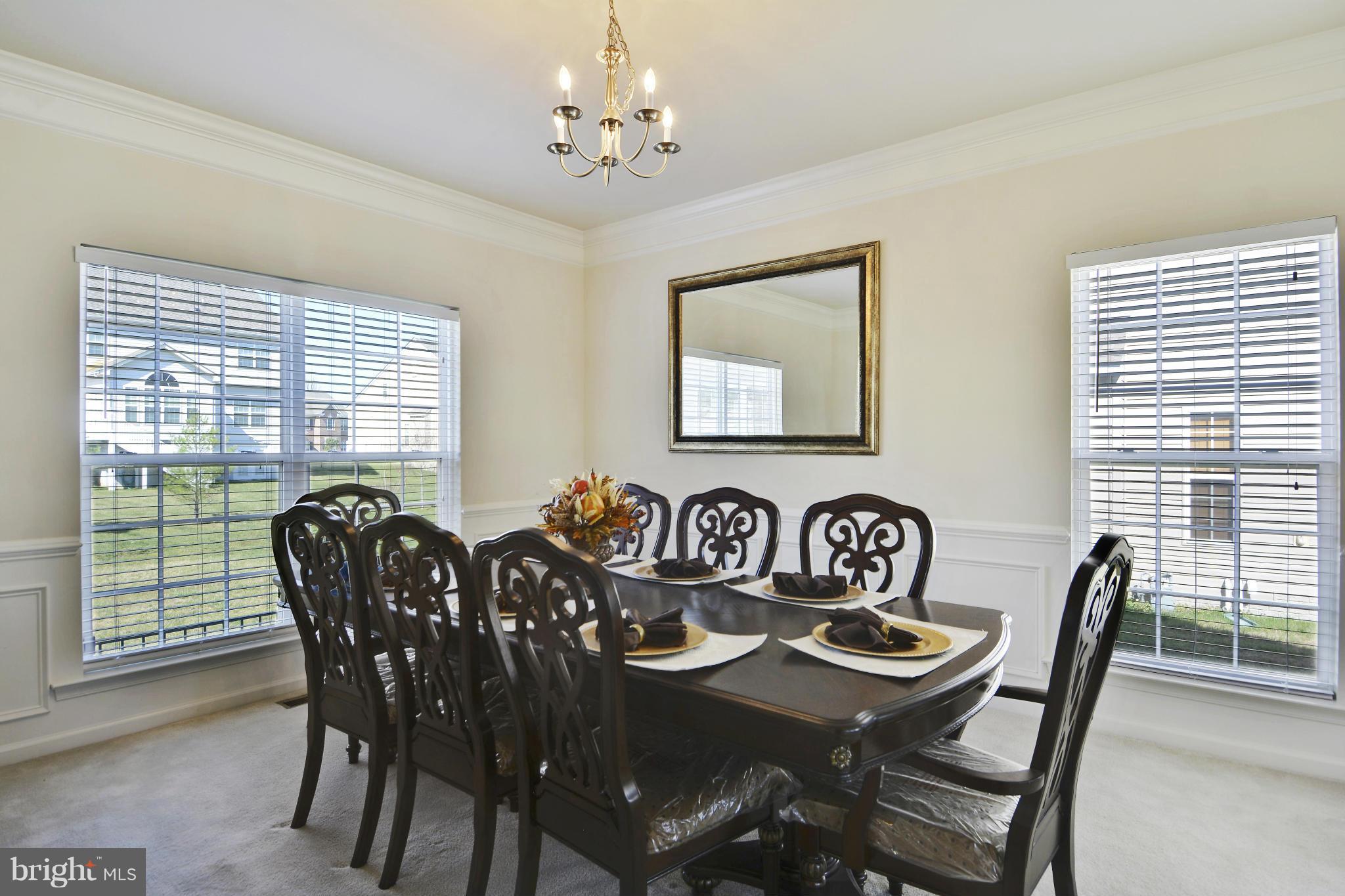 EQUESTRIAN ESTATES - Residential