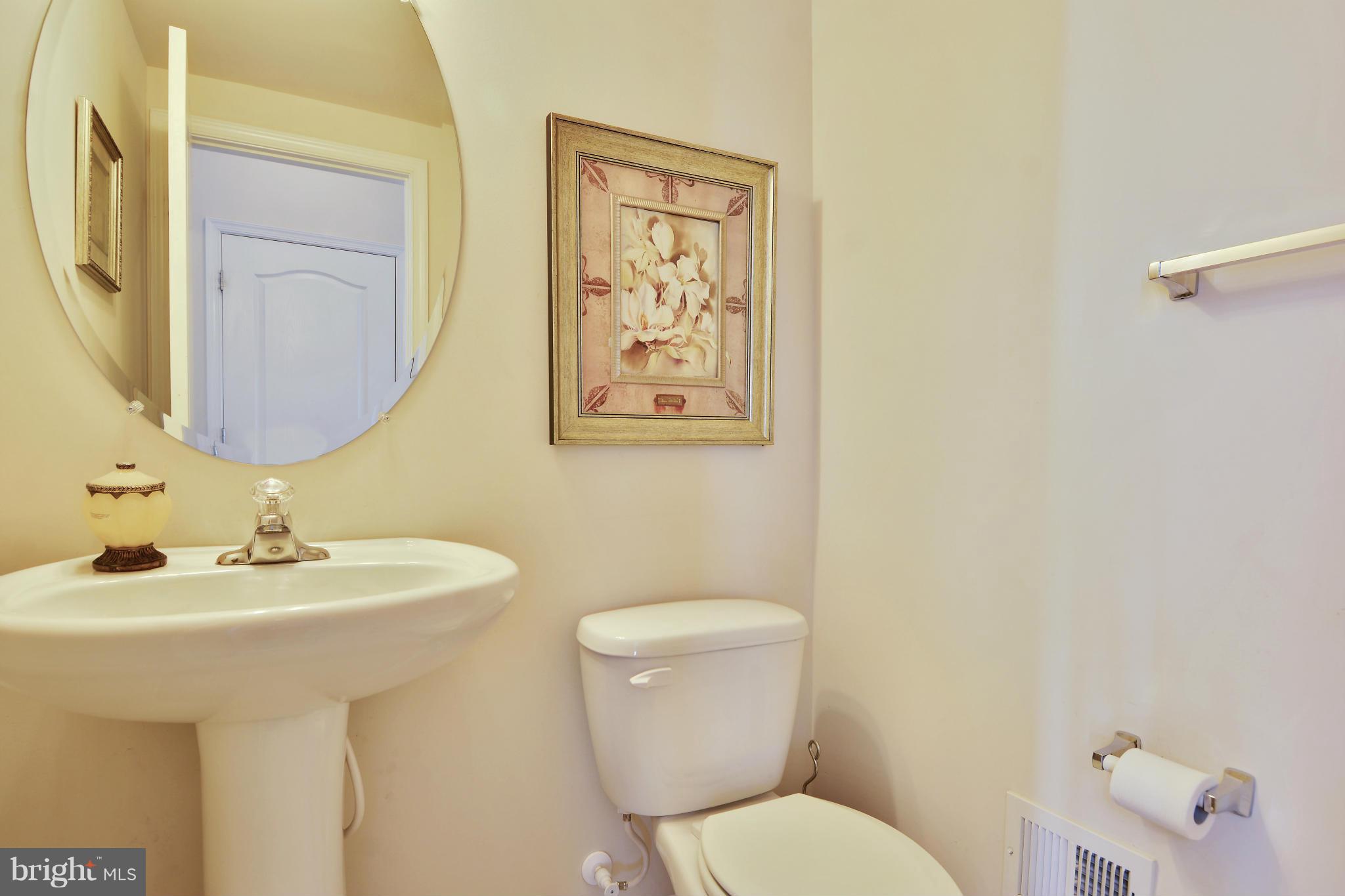 EQUESTRIAN ESTATES - Residential