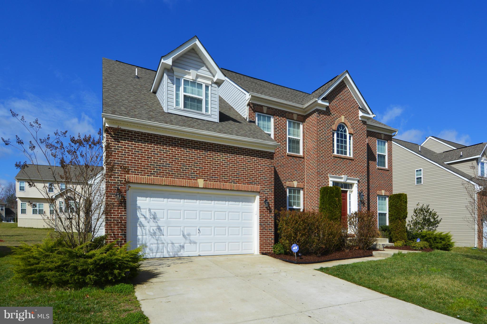 EQUESTRIAN ESTATES - Residential