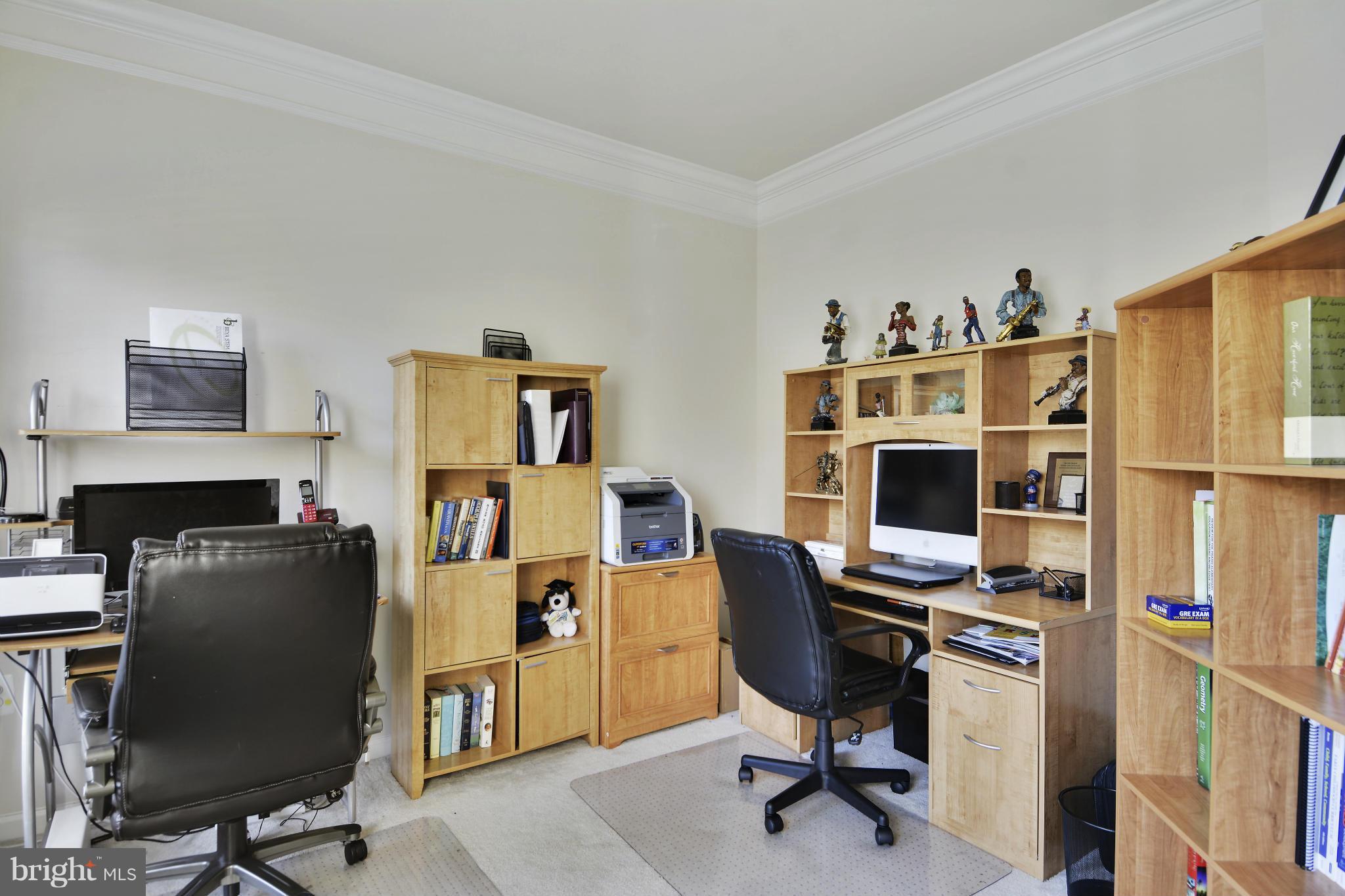 EQUESTRIAN ESTATES - Residential