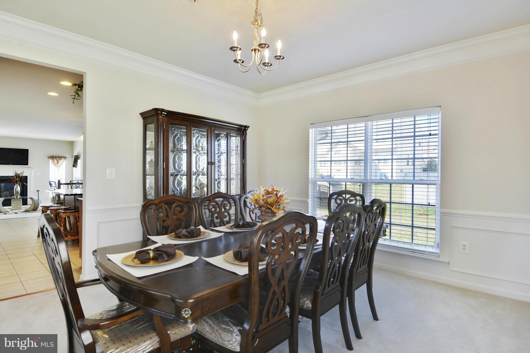 EQUESTRIAN ESTATES - Residential