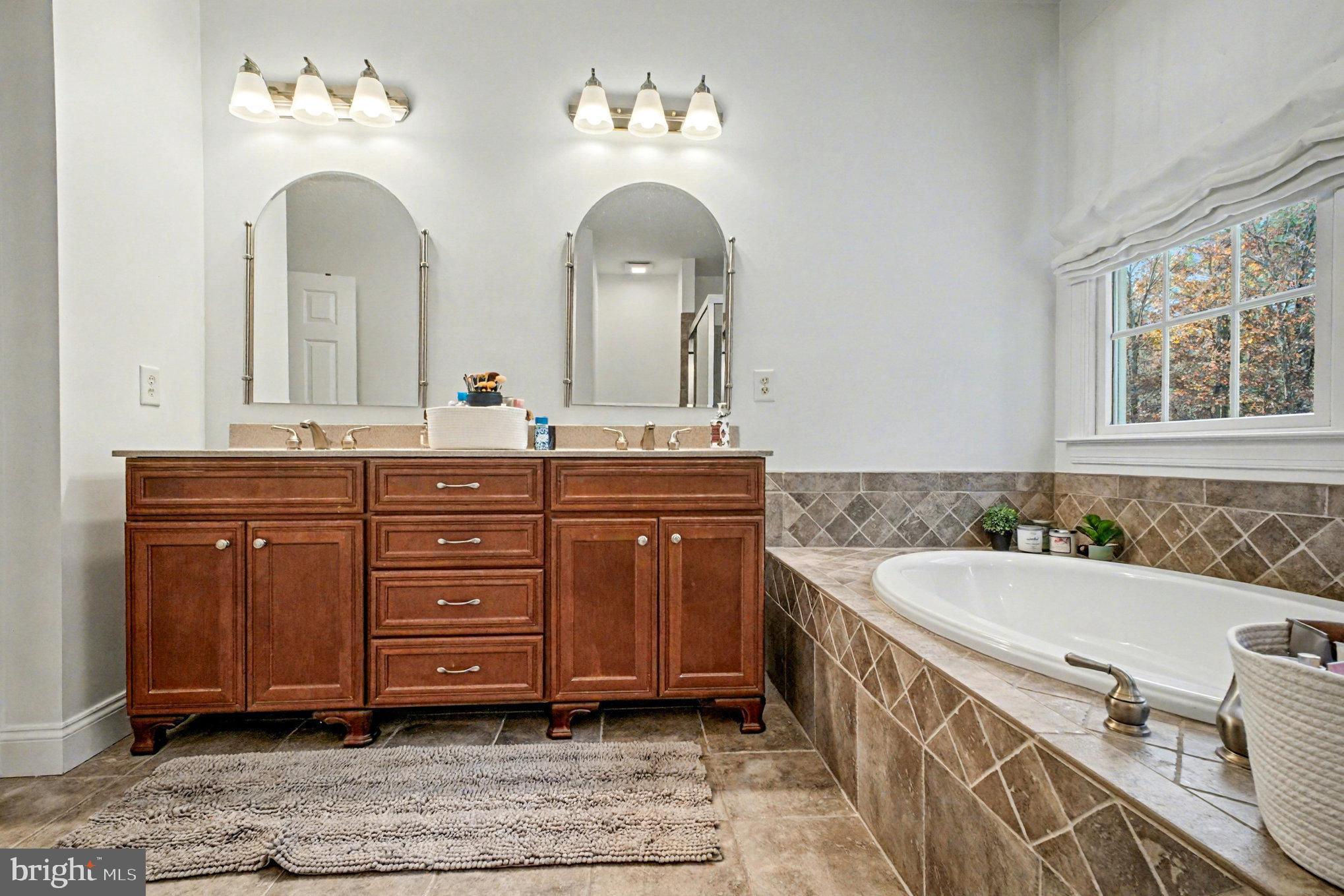 FAWN LAKE - Residential