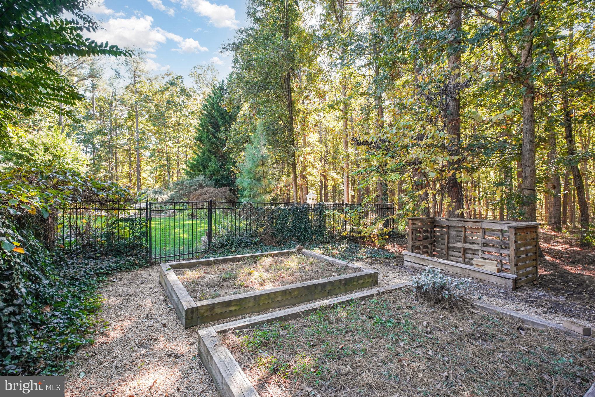 FAWN LAKE - Residential