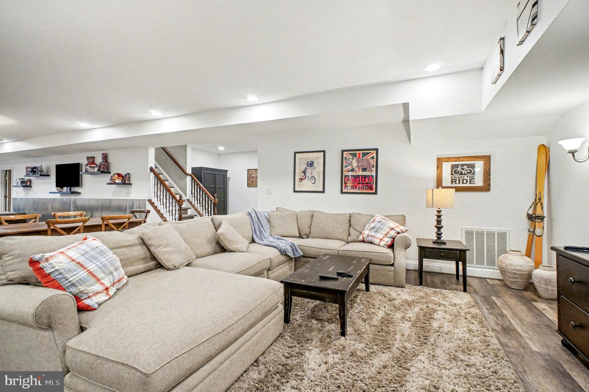 FAWN LAKE - Residential