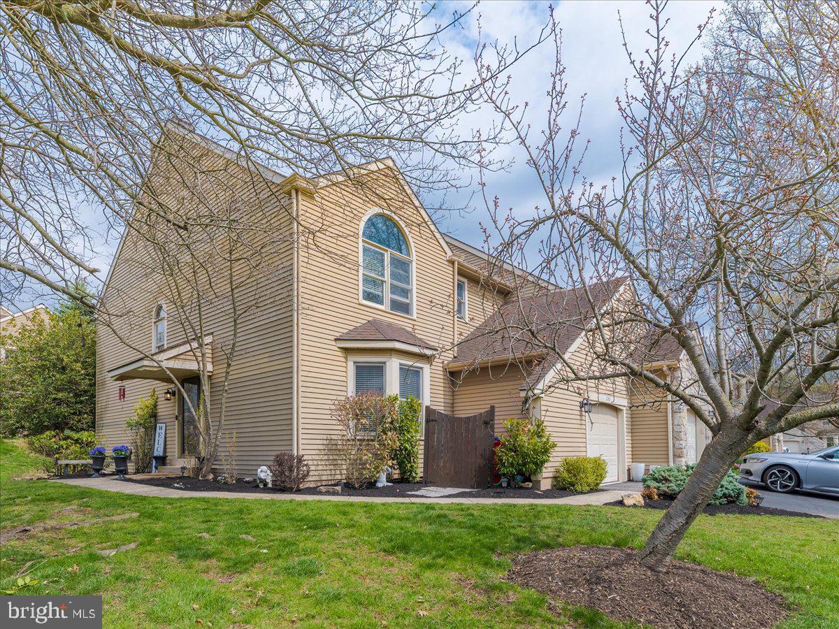 1132 KEATS COURT