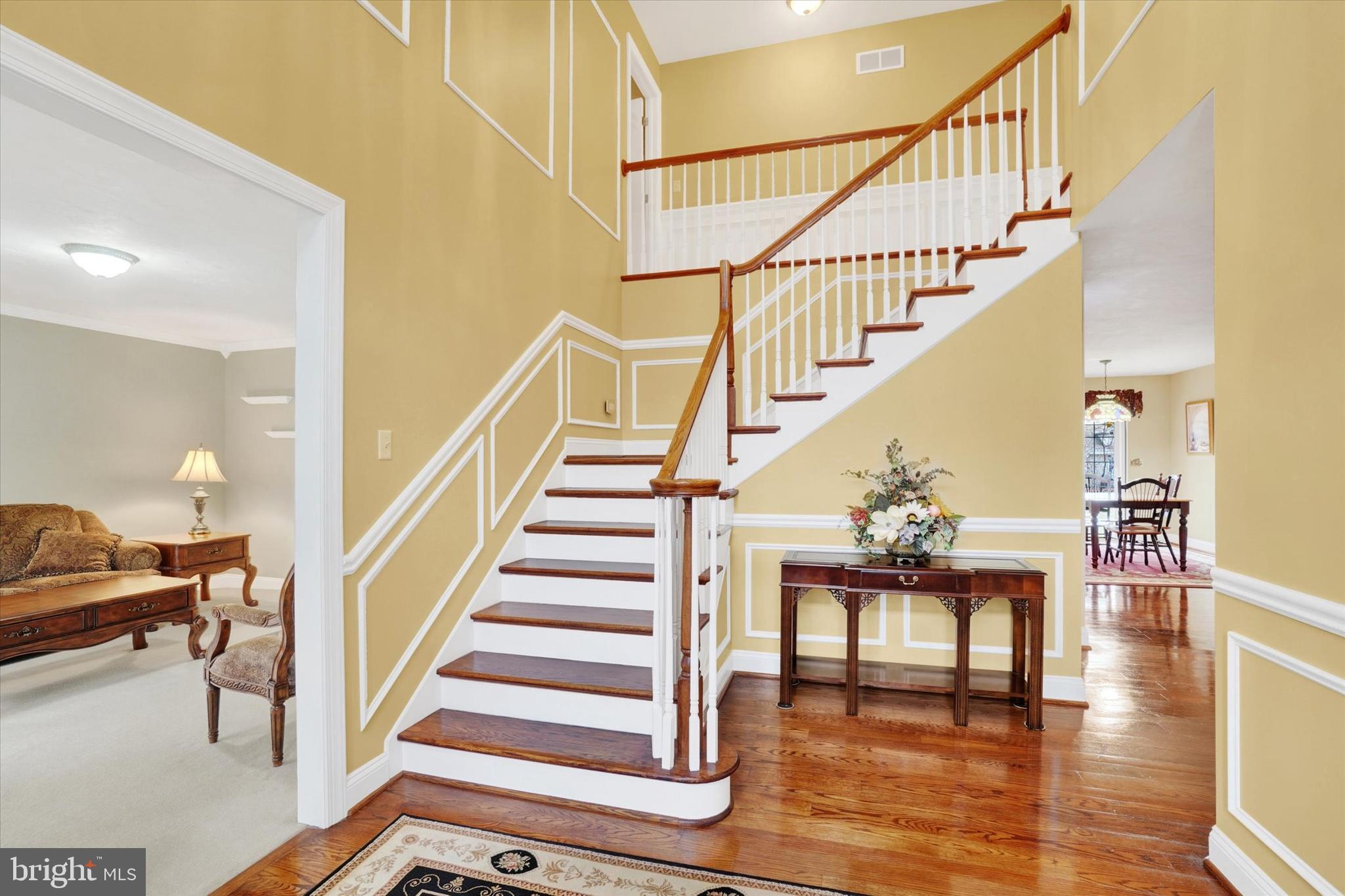 138 W CRESTLYN DRIVE