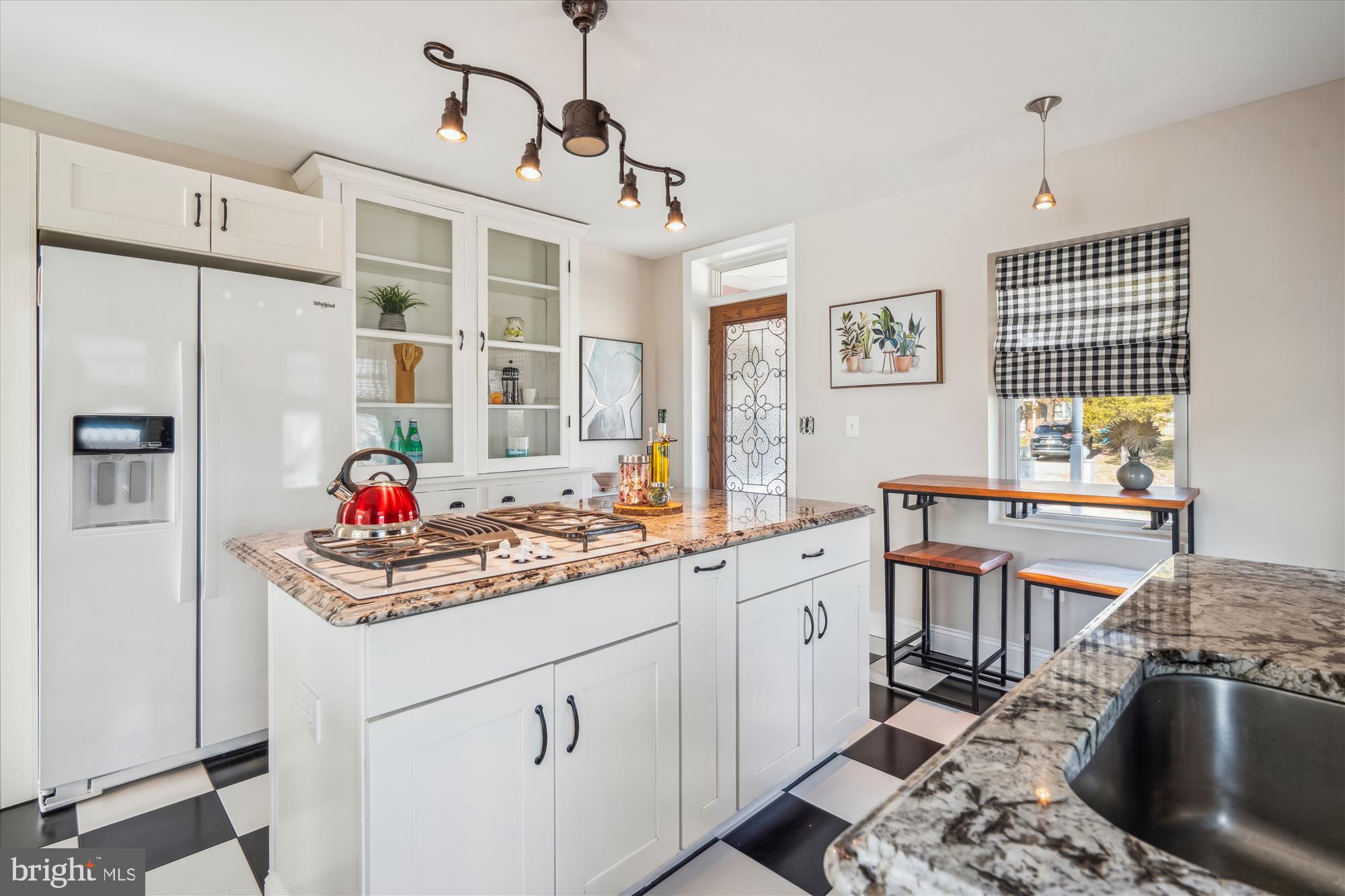 HIGH RIDGE - Residential