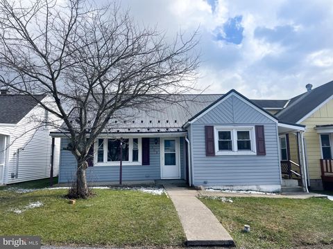 Homes For Sale - 408 Harvard Street<br/> Mifflin County, LEWISTOWN, PA 17044