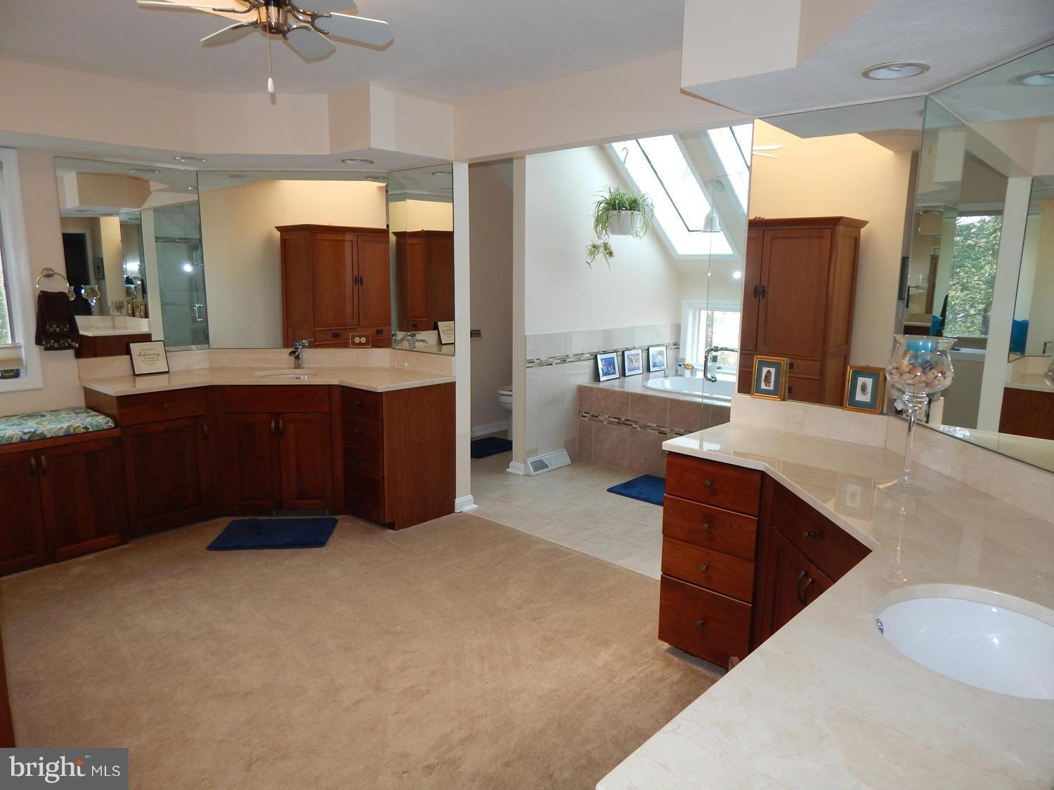 ESPERANZA FARMS - Residential