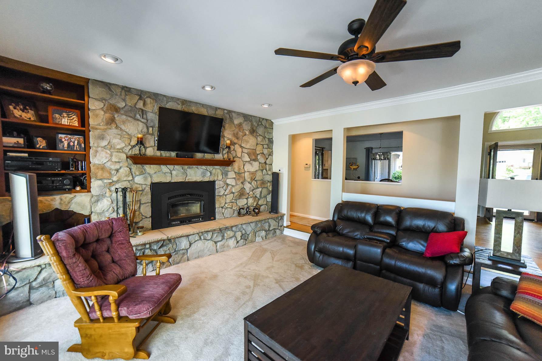 ESPERANZA FARMS - Residential