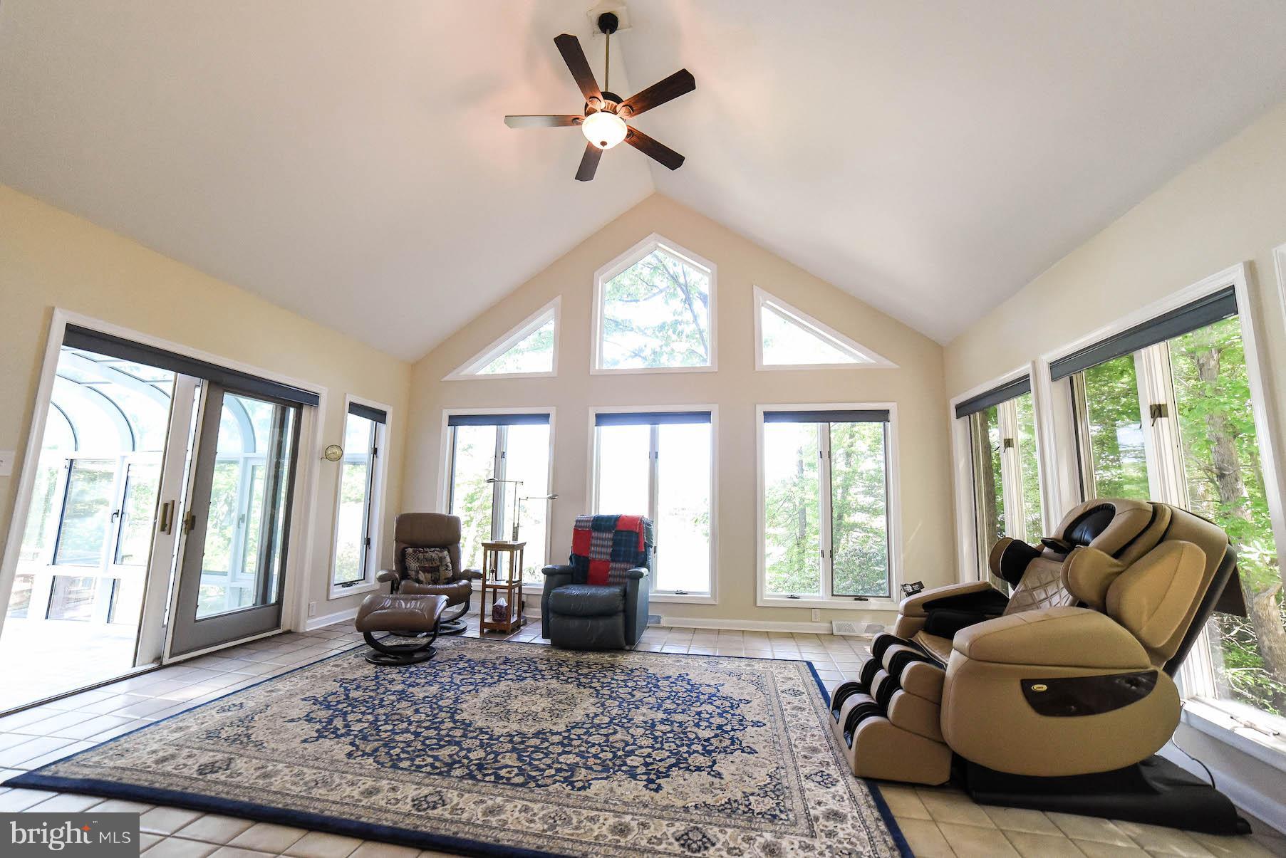 ESPERANZA FARMS - Residential