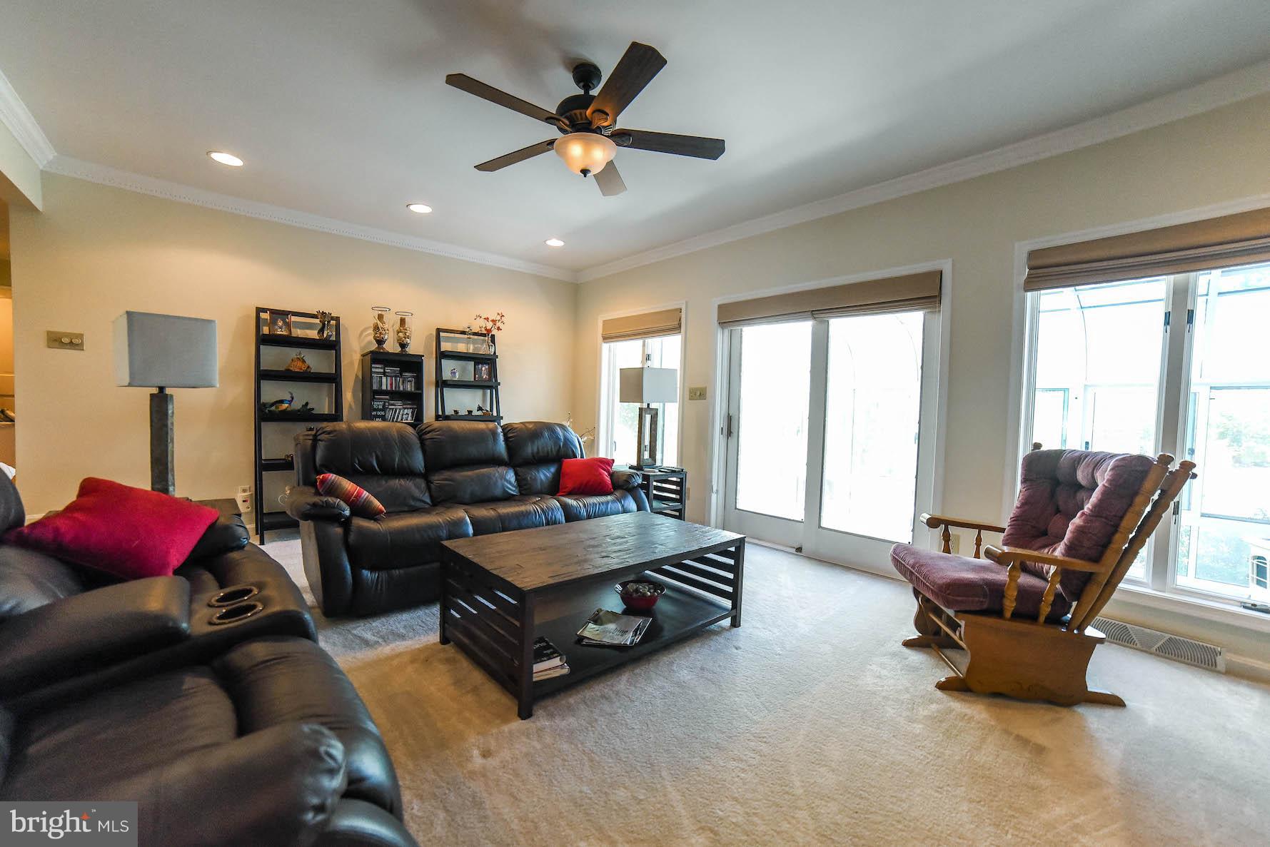 ESPERANZA FARMS - Residential