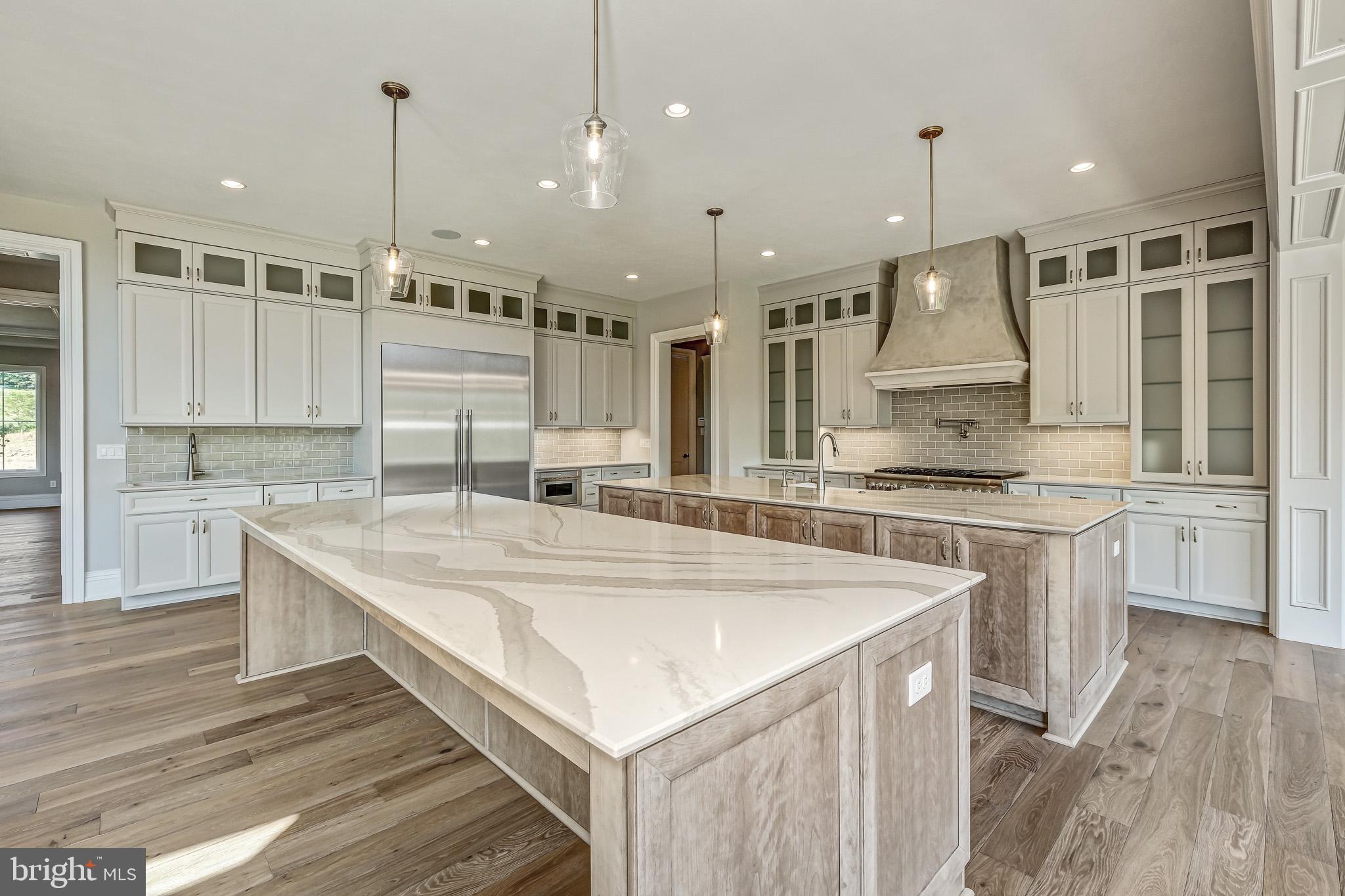 3126 RIDGEVIEW CT 8DD