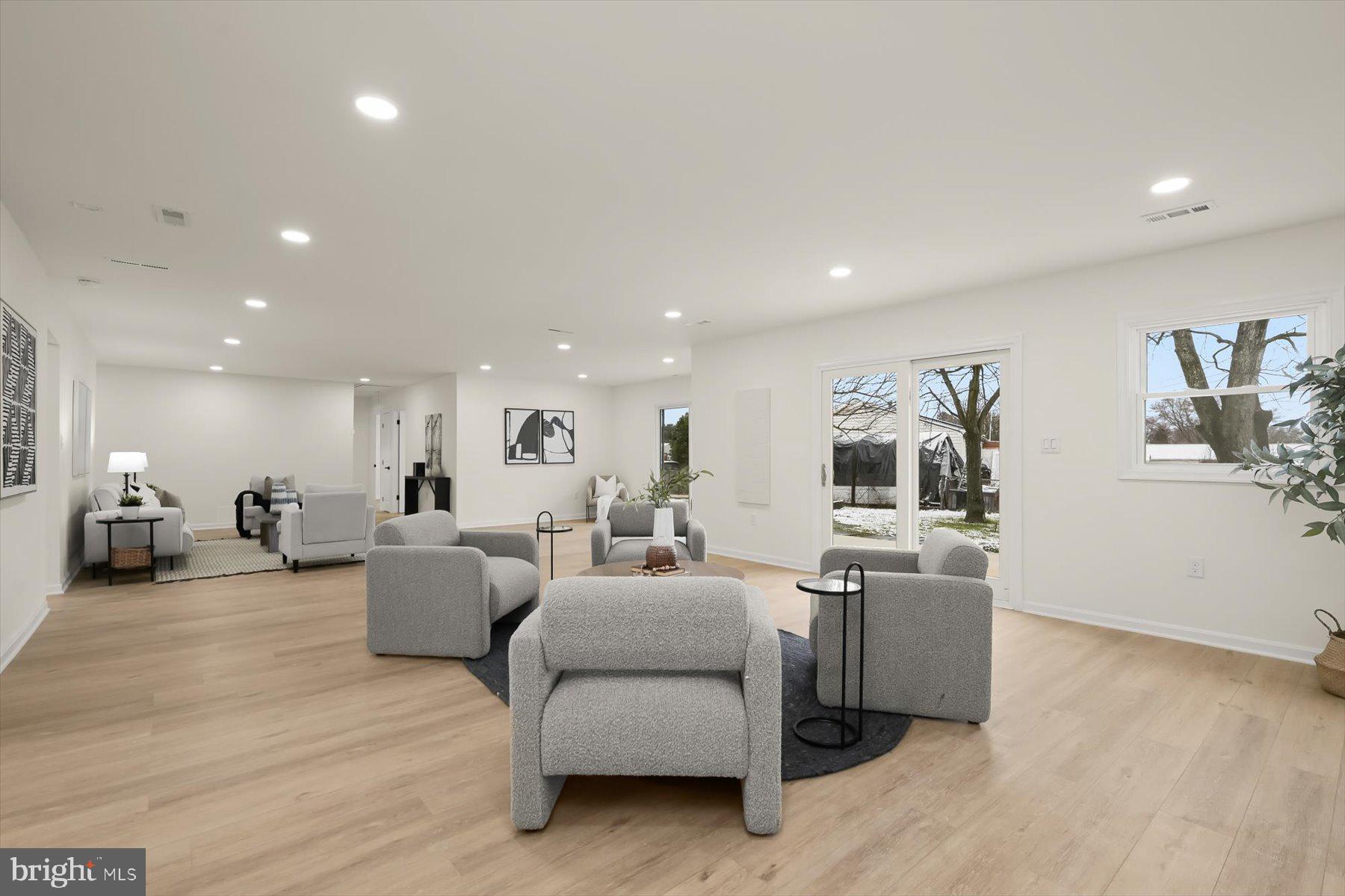 WINDSOR MILL - Residential