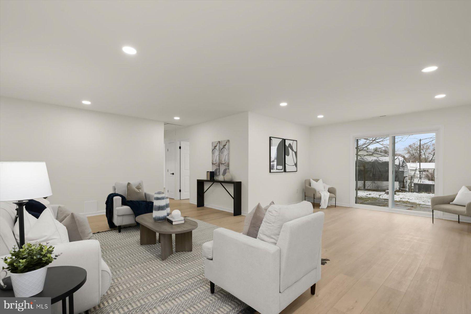 WINDSOR MILL - Residential