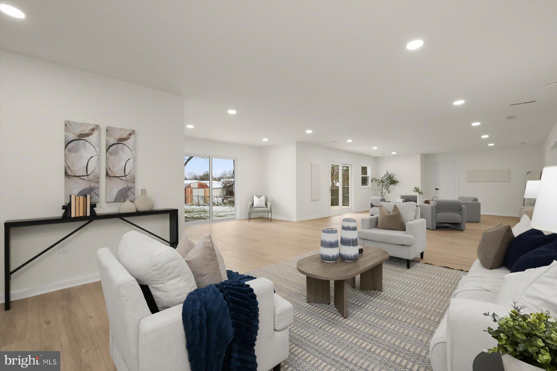 WINDSOR MILL - Residential