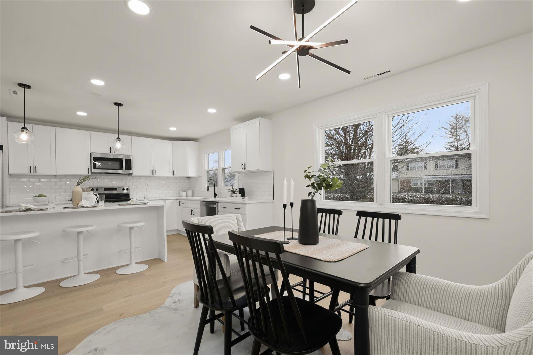 WINDSOR MILL - Residential