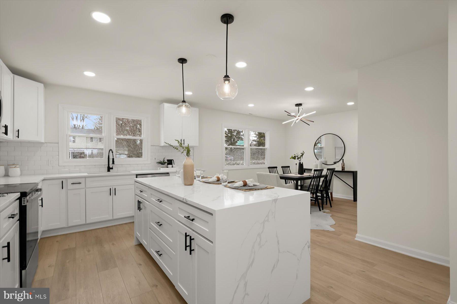 WINDSOR MILL - Residential