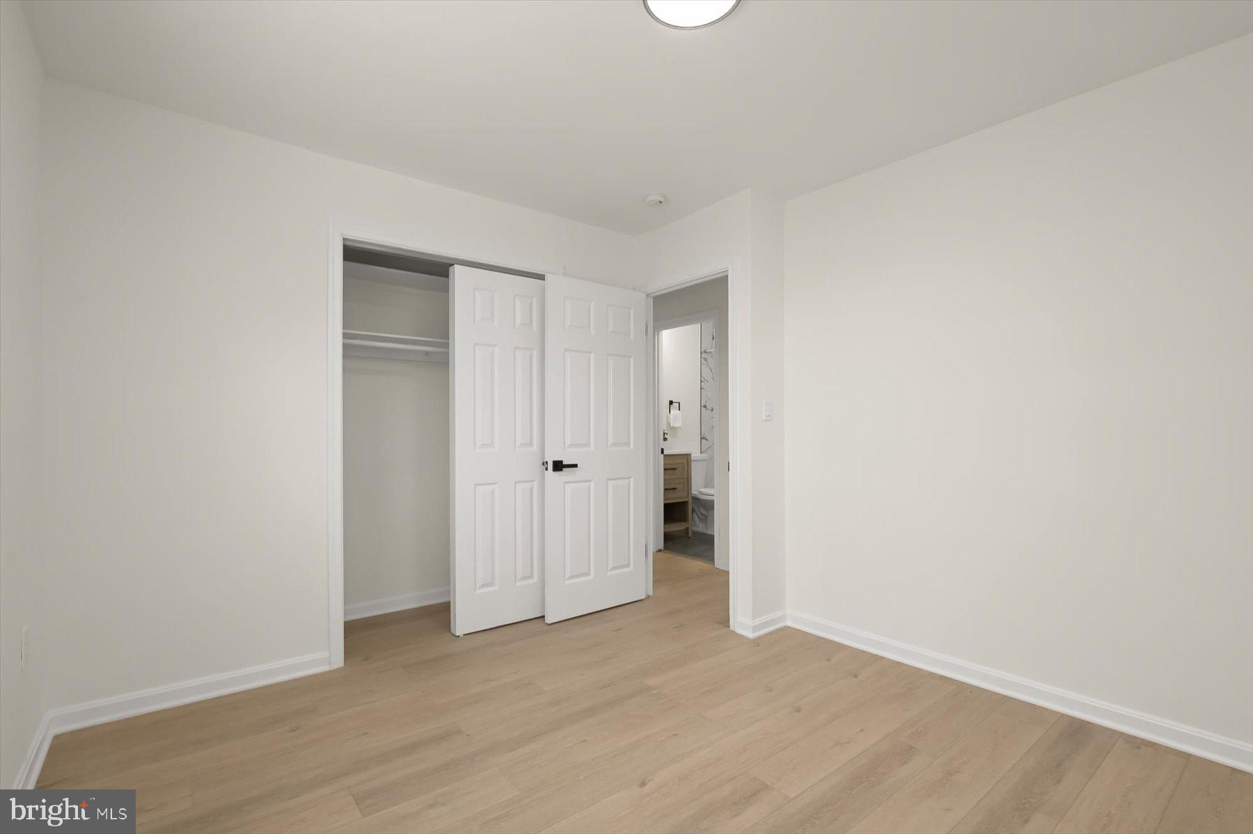 WINDSOR MILL - Residential