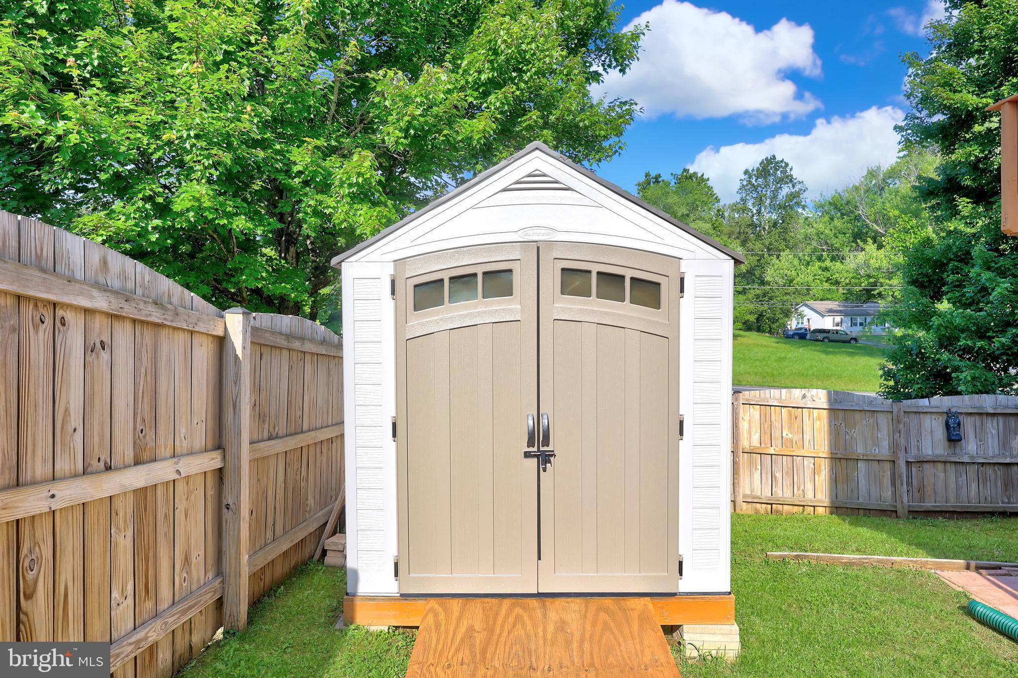 APPLE GROVE - Residential