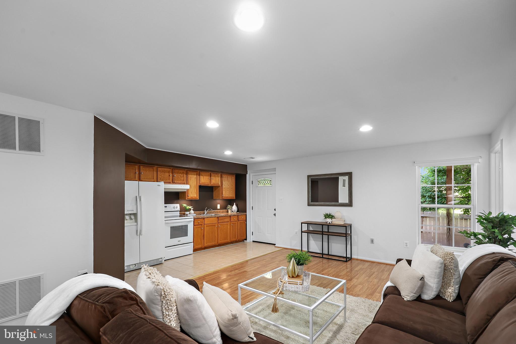 APPLE GROVE - Residential